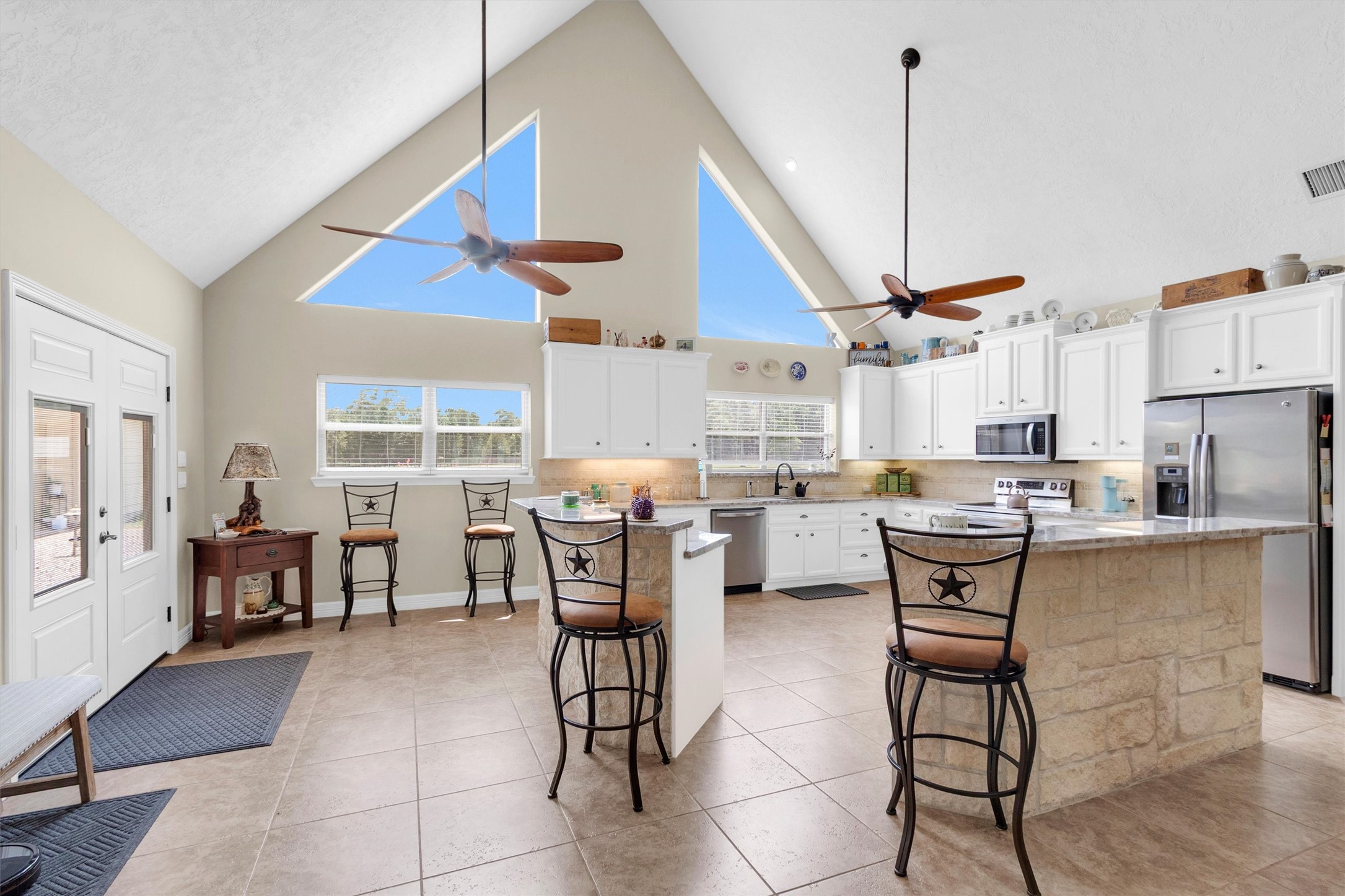 11426 Willis Waukegan Road Conroe, TX 77303 - Photo 9 of 44