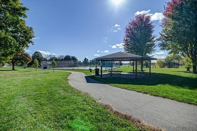 $324,900 | 2640 Osmundsen Road, Fitchburg, WI 53711