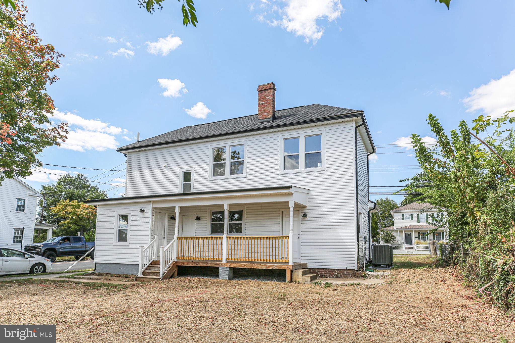 1424 William Street, Unit A Fredericksburg, VA 22401 - Photo 25 of 25 a front view of a house