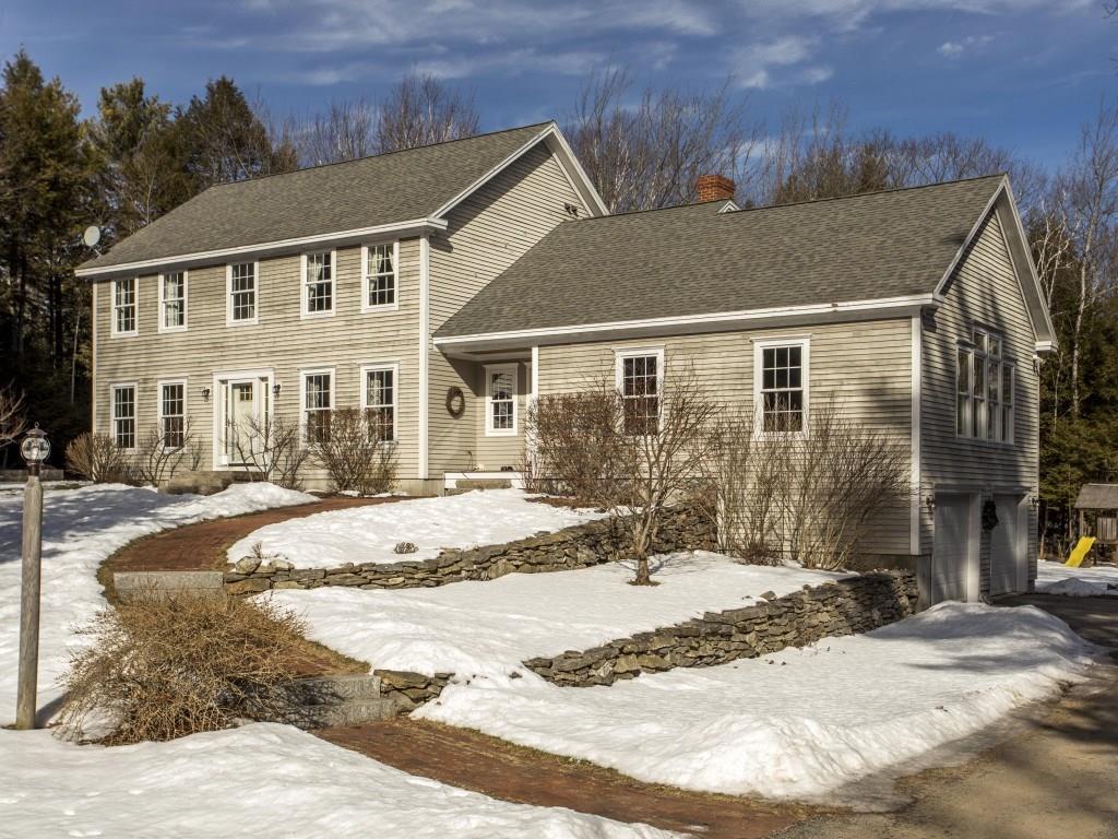 12 Andrea Way Cumberland Center, ME 04021 - Photo 2 of 35 Photo