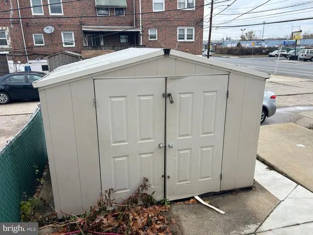 $1,800 | 4655 Benson Street, Philadelphia, PA 19136