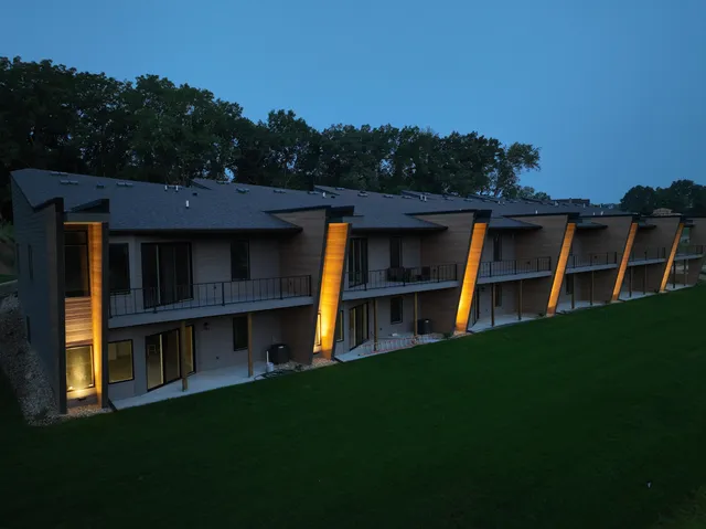 $564,900 | 220 Yard Perfect Drive, La Porte, IN 46350