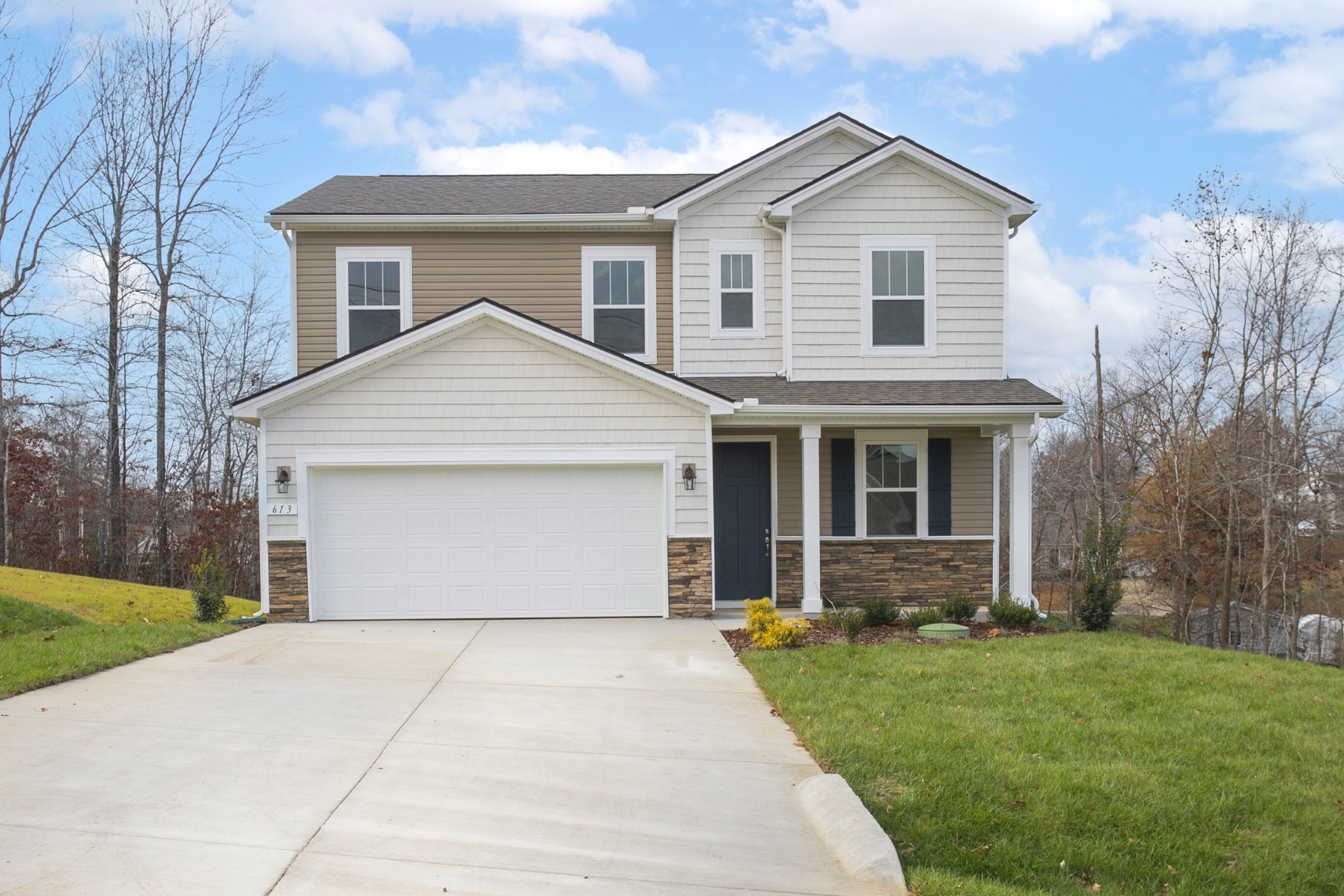 613 Maple Bend Dickson, TN 37055 - Photo 1 of 38 Gallery Image 1