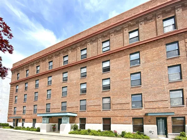 $3,850 | 1 South Astor Street, Unit 302, Irvington, NY 10533
