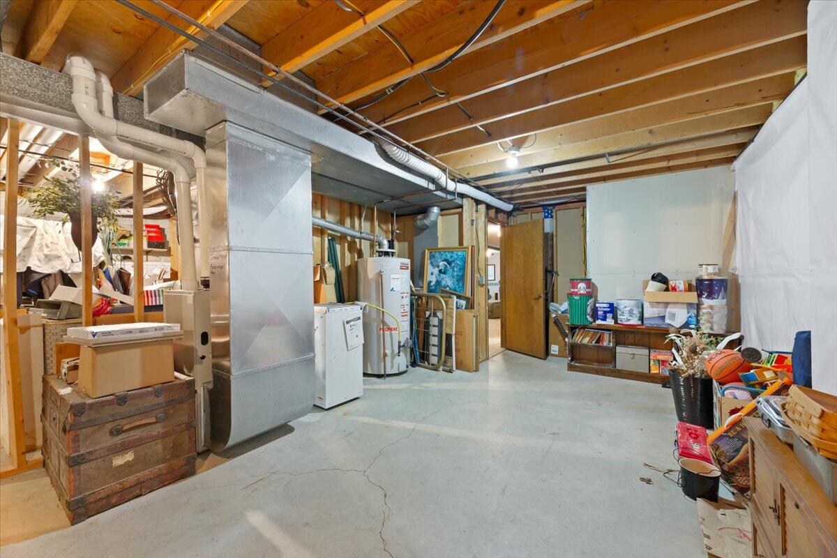 416 Hackberry Road Shelby, IA 51570 - Photo 44 of 66 42-416HackberryRd43