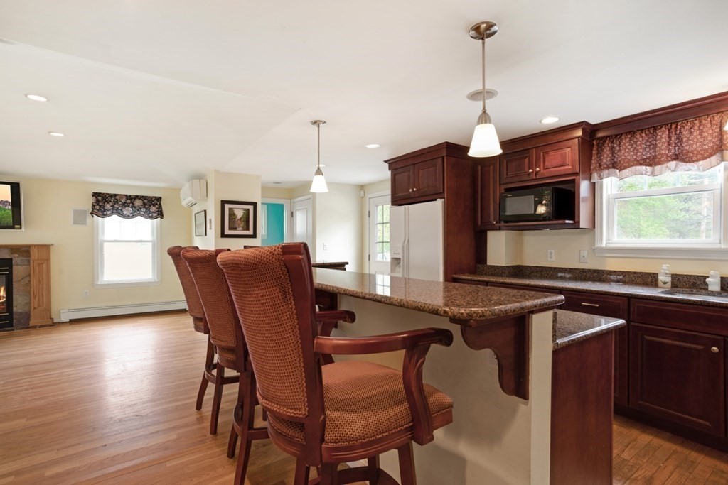 13 Ashwood Road Lynnfield, MA 01940 - Photo 10 of 37 Gallery Image 10