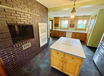 20 Slab Bridge Road Freetown, MA 02702 - Photo 37 of 42 a utility room with dryer and washer