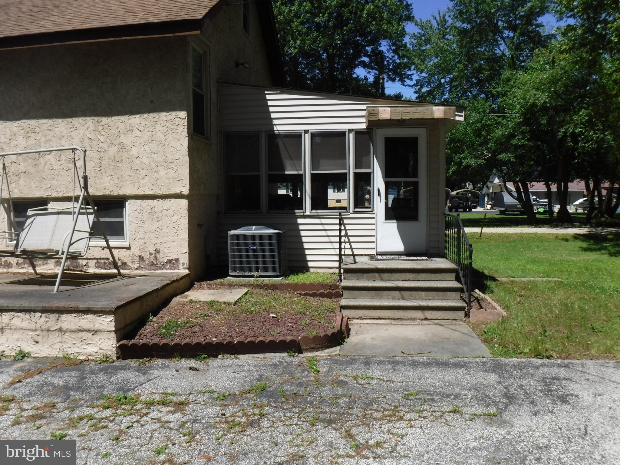62 North Hook Road Pennsville, NJ 08070 - Photo 4 of 12
