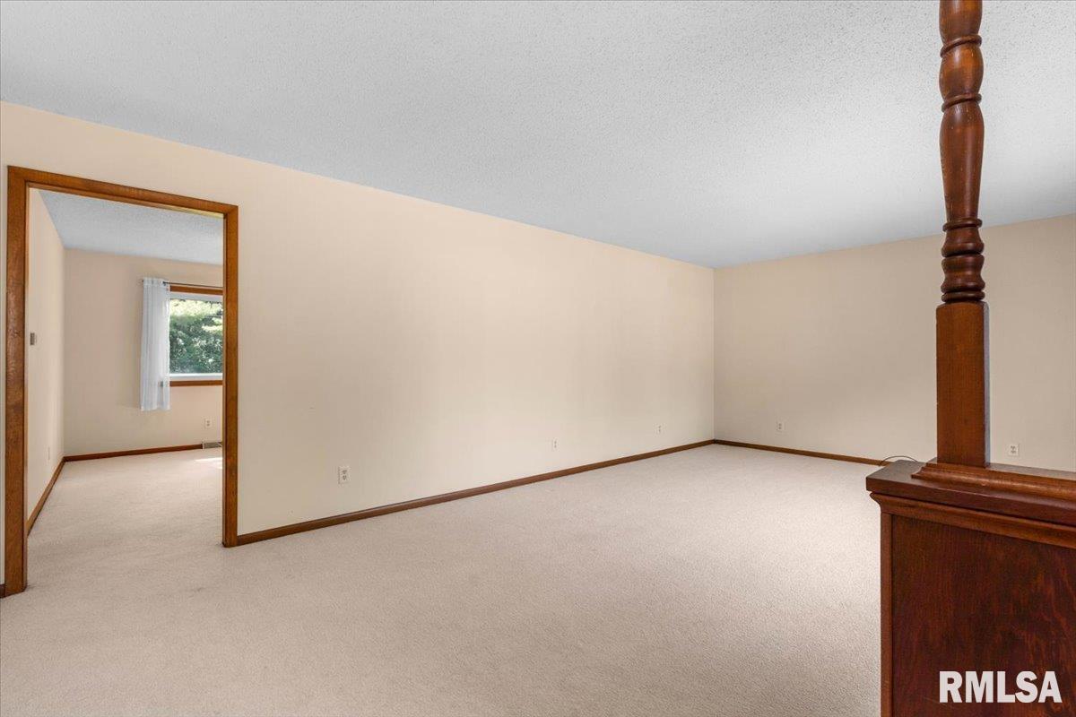 169 Bellerive Road Springfield, IL 62704 - Photo 3 of 37 Gallery Image 3