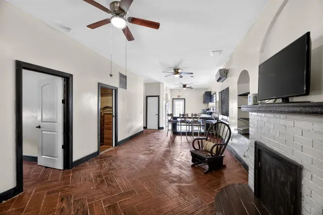 $579,000 | 1934 Washington Street, Hollywood, FL 33020