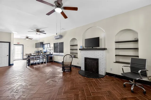 $579,000 | 1934 Washington Street, Hollywood, FL 33020