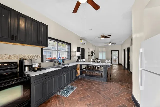 $579,000 | 1934 Washington Street, Hollywood, FL 33020