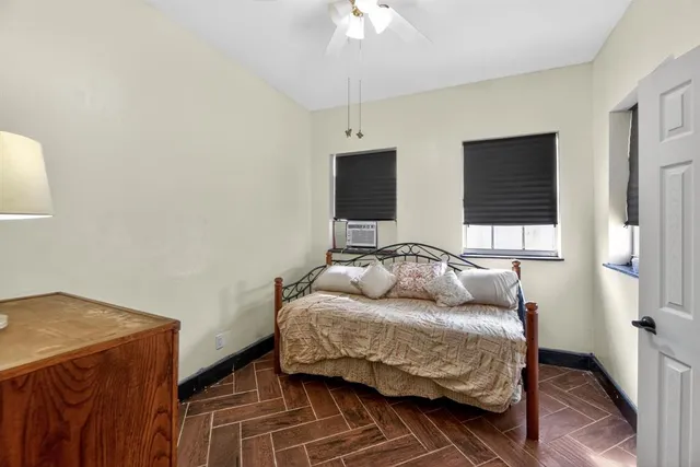 $579,000 | 1934 Washington Street, Hollywood, FL 33020