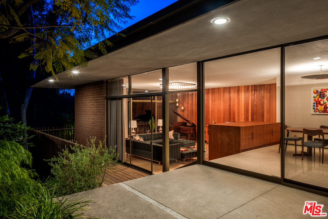 9557 Lime Orchard Road Beverly Hills, CA 90210 - Photo 22 of 48