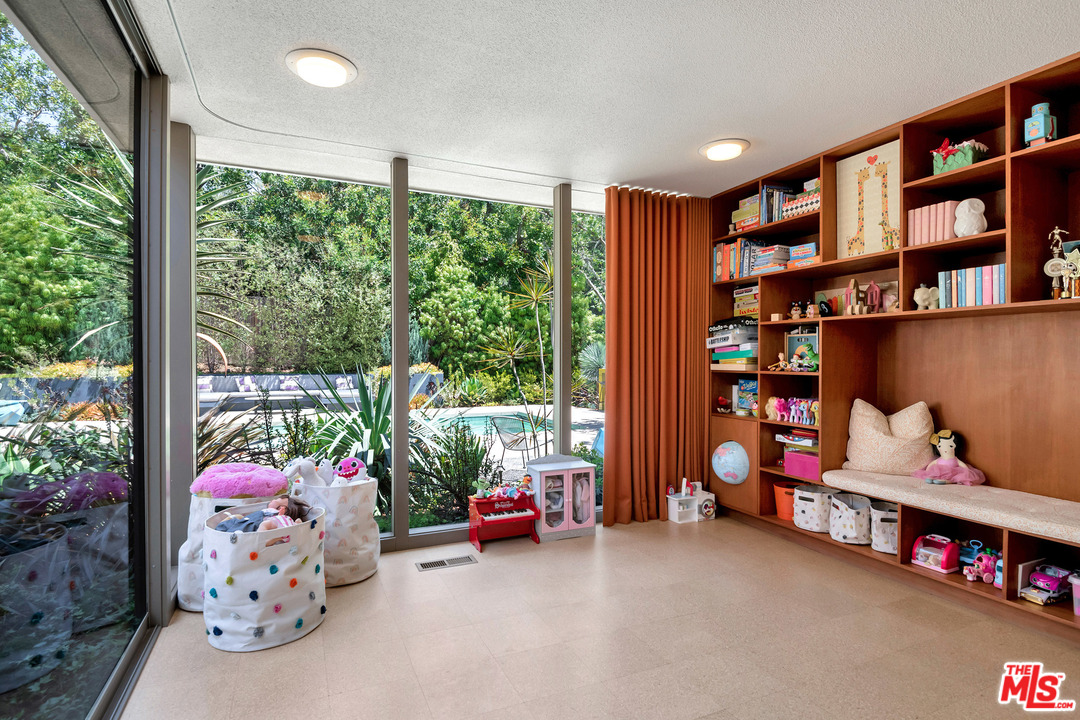 9557 Lime Orchard Road Beverly Hills, CA 90210 - Photo 38 of 48