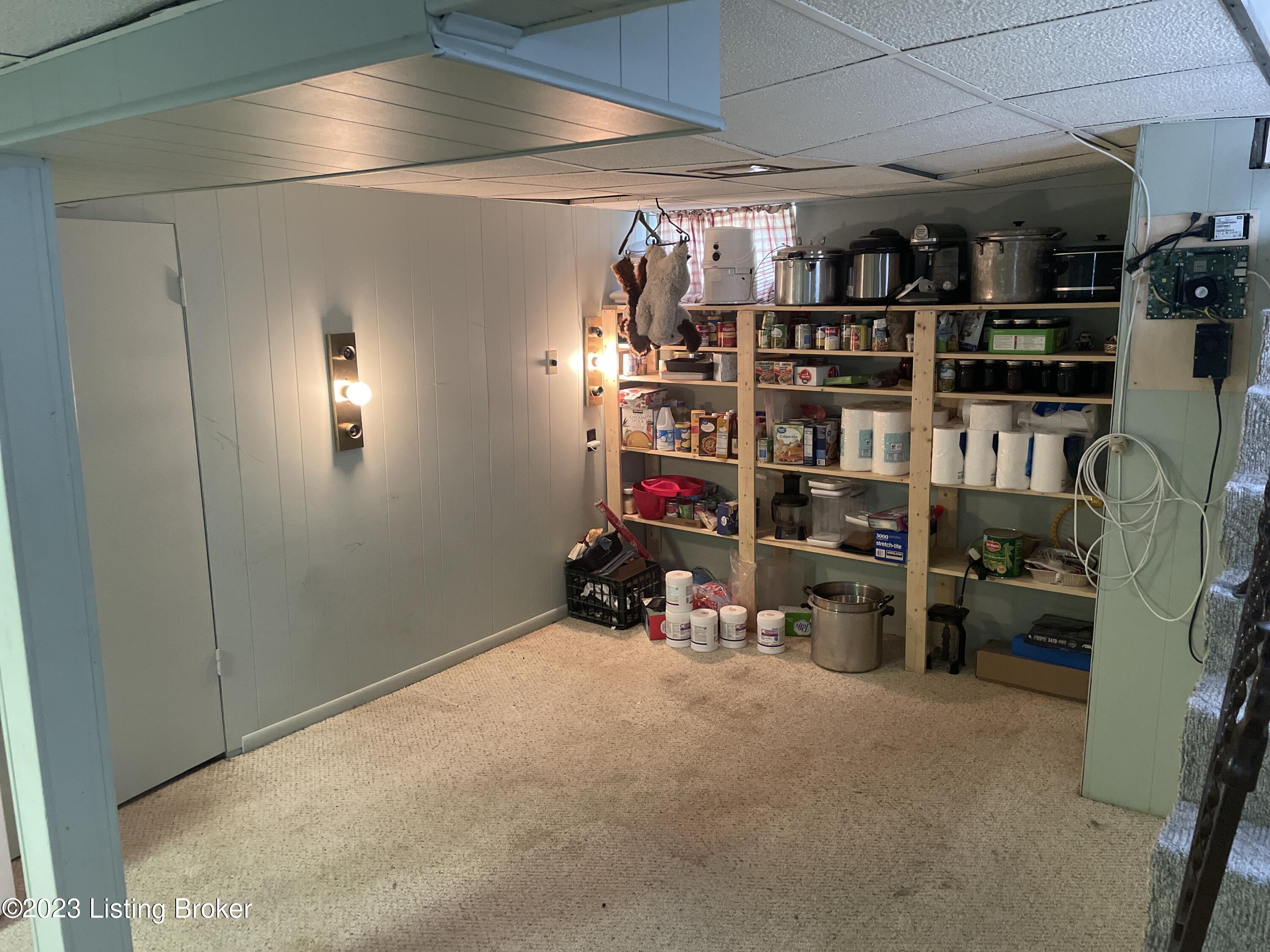 5215 Layne Road Louisville, KY 40219 - Photo 29 of 33 9A7592BC-8D05-40C0-B9CC-9D22083ECB61