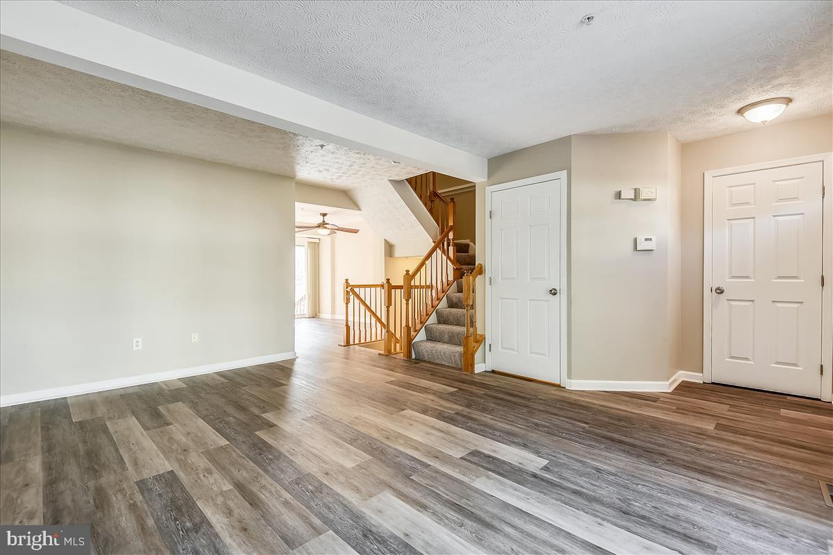 Dining room/family room combo with new flooring