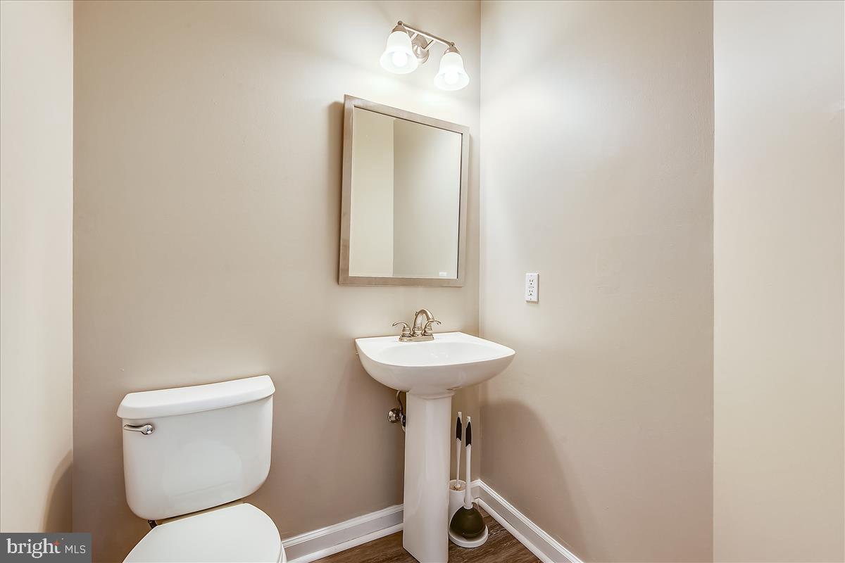 2554 Summers Ridge Drive Odenton, MD 21113 - Photo 9 of 20 Powder room