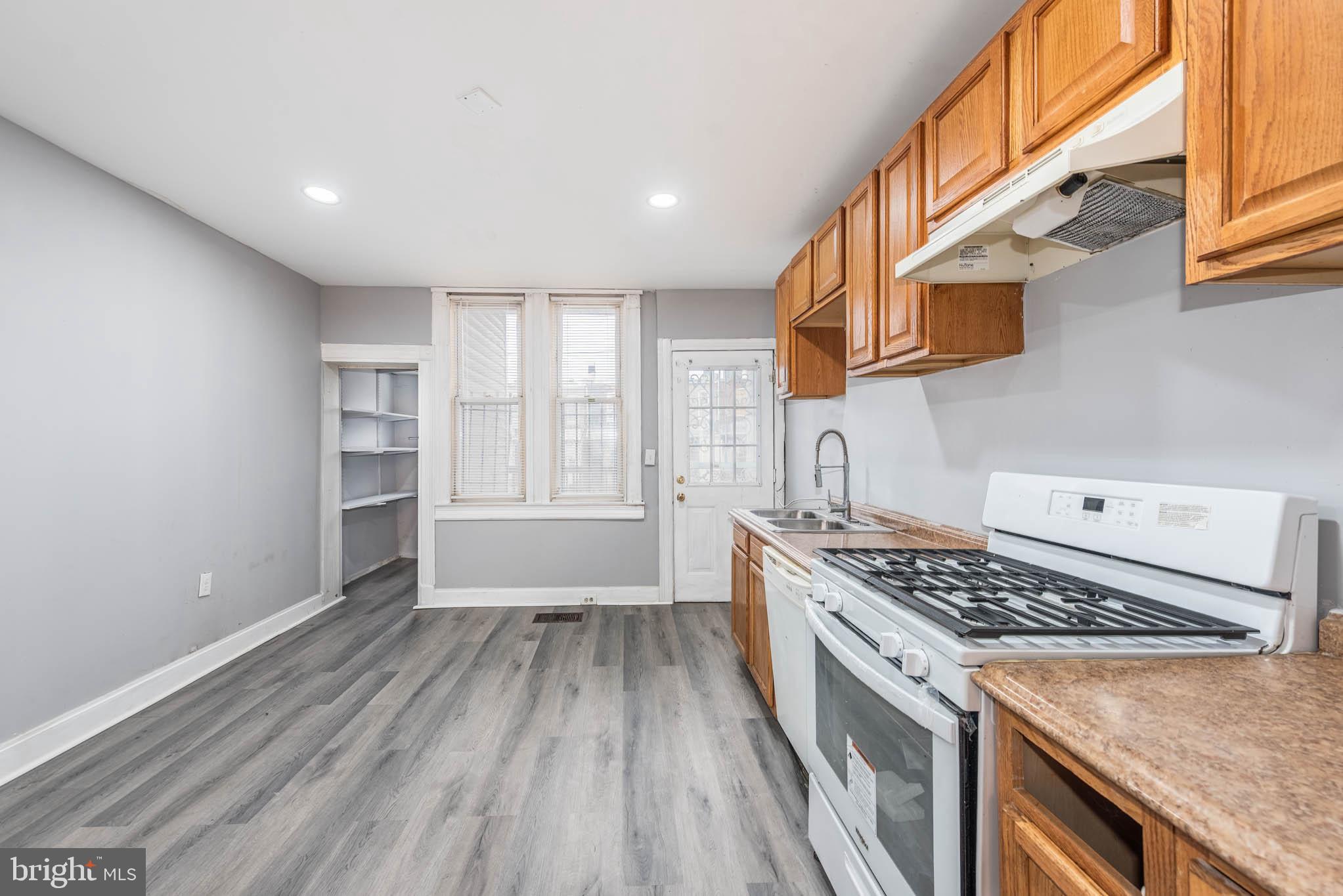 2016 Penrose Avenue Baltimore, MD 21223 - Photo 7 of 26