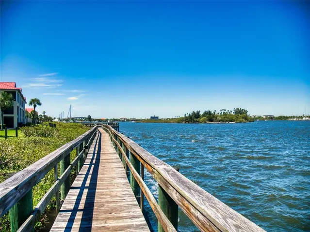 $4,000 | 448 Bouchelle Drive, Unit 305, New Smyrna Beach, FL 32169