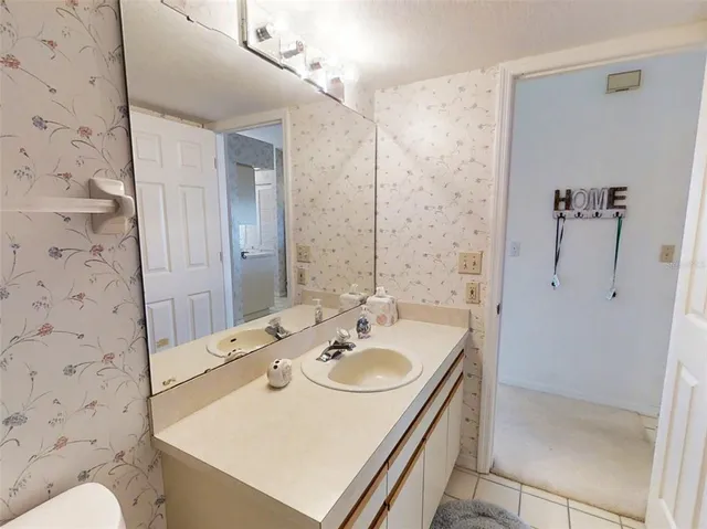 $4,000 | 448 Bouchelle Drive, Unit 305, New Smyrna Beach, FL 32169