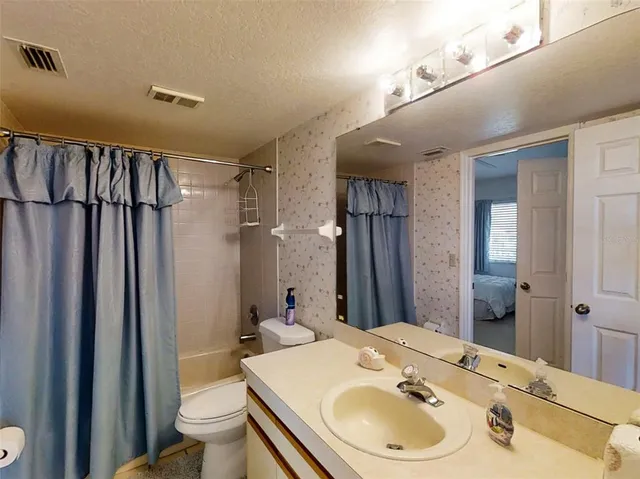 $4,000 | 448 Bouchelle Drive, Unit 305, New Smyrna Beach, FL 32169