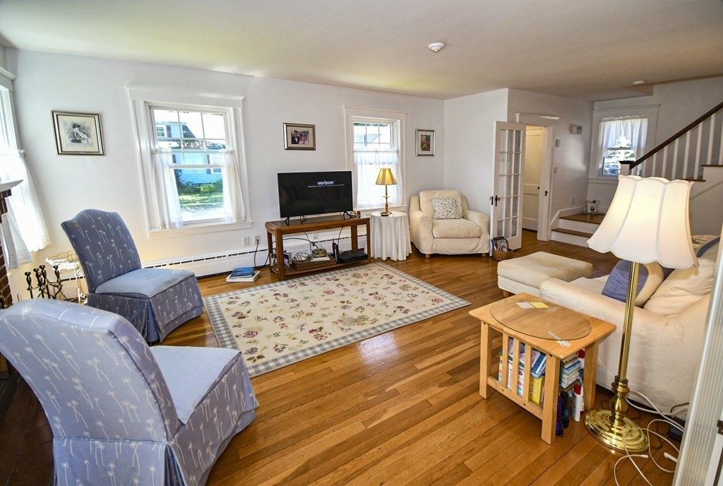 52 Buckingham Road North Andover, MA 01845 - Photo 11 of 31 Gallery Image 11