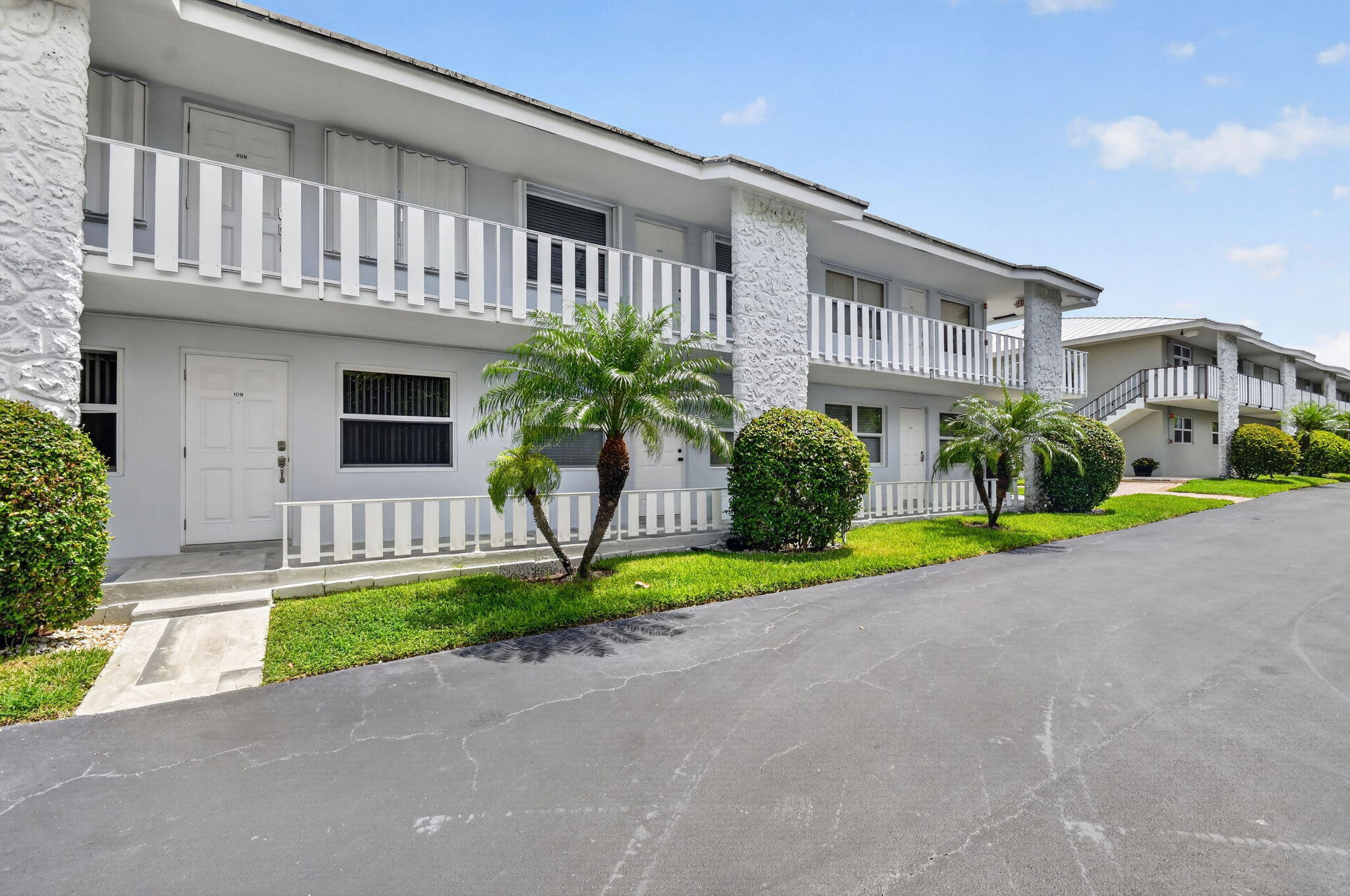 5520 North Ocean Boulevard, Unit 110 Ocean Ridge, FL 33435 - Photo 3 of 108 2-web-or-mls-DSC_6808