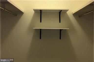 5225 Pooks Hill Road, Unit 620N Bethesda, MD 20814 - Photo 8 of 16 a view of entryway