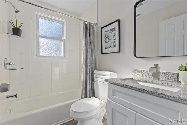 $279,900 | 563 Sarah Street, Livingston, IL 62058