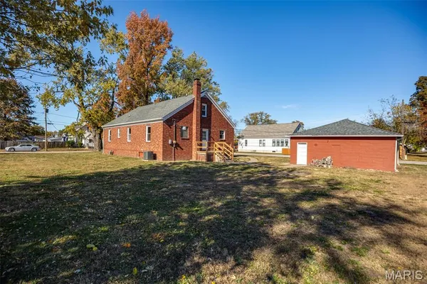 $279,900 | 563 Sarah Street, Livingston, IL 62058