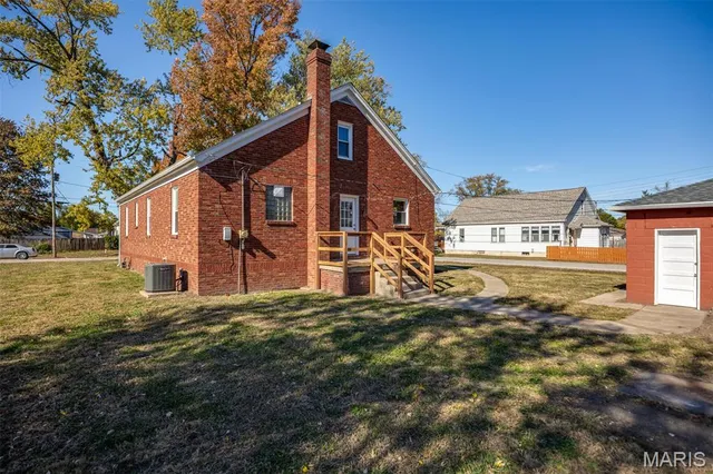 $309,000 | 563 Sarah Street, Livingston, IL 62058