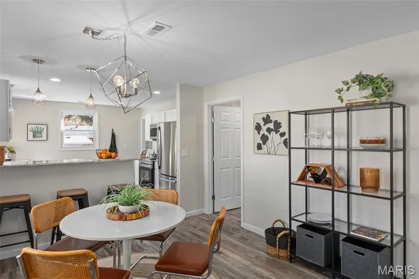 $279,900 | 563 Sarah Street, Livingston, IL 62058