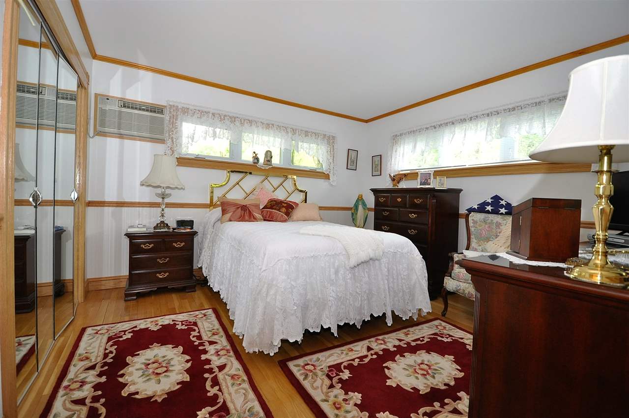 163 Applecrest Road Manchester, NH 03104 - Photo 11 of 20