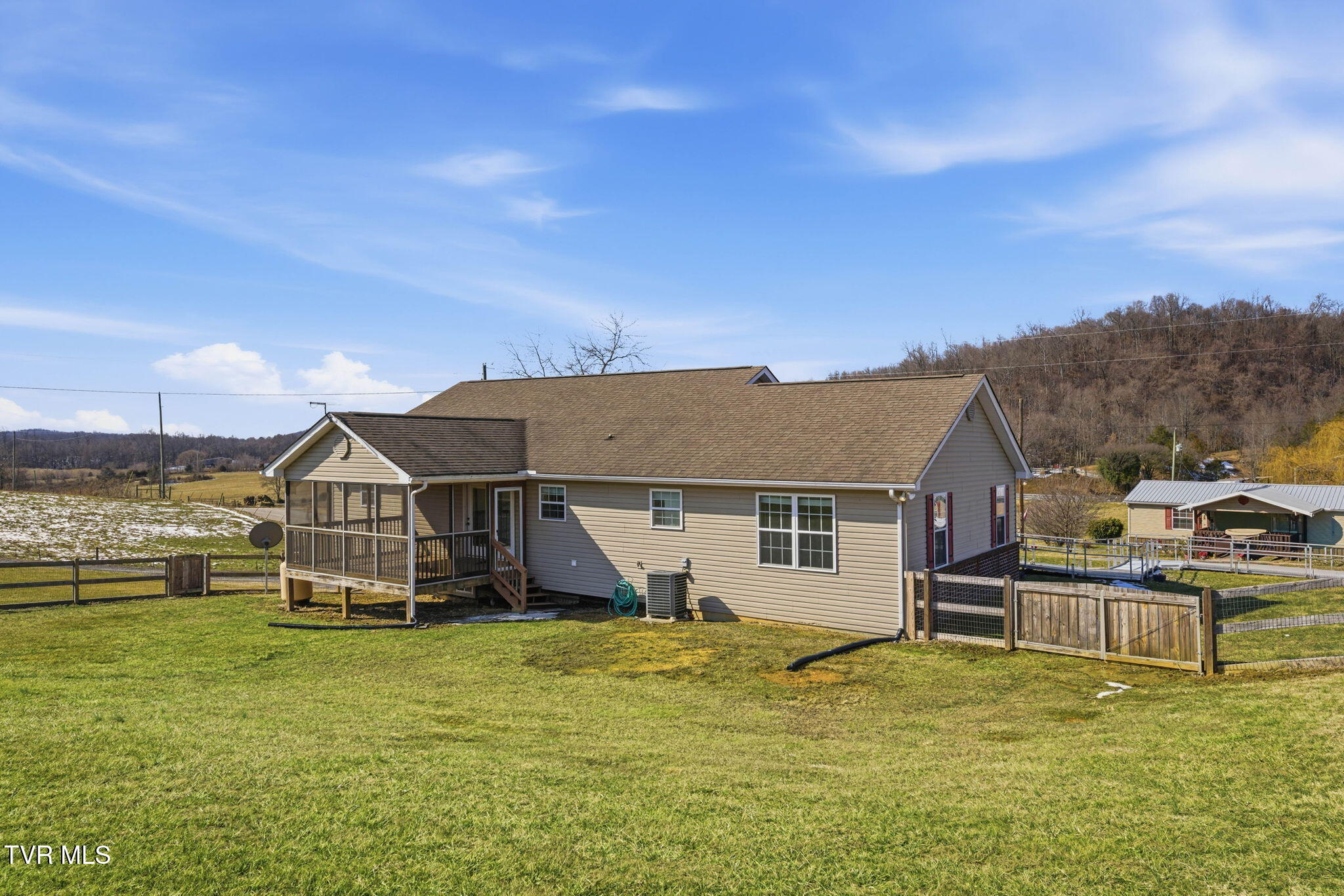 2087 Old Ducktown Road Limestone, TN 37681 - Photo 28 of 36 21-web-or-mls-2087 Old Ducktown Rd Limes
