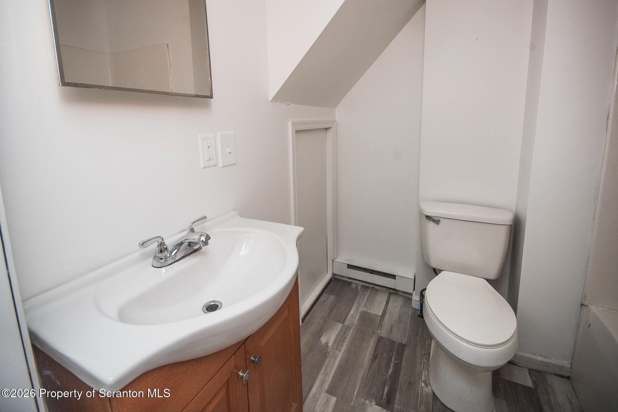 146 Jefferson Street Simpson, PA 18407 - Photo 35 of 38 Full Bathroom