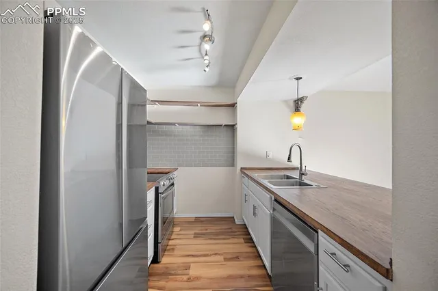 $265,000 | 4279 Hunting Meadows Circle, Unit 5, Colorado Springs, CO 80916