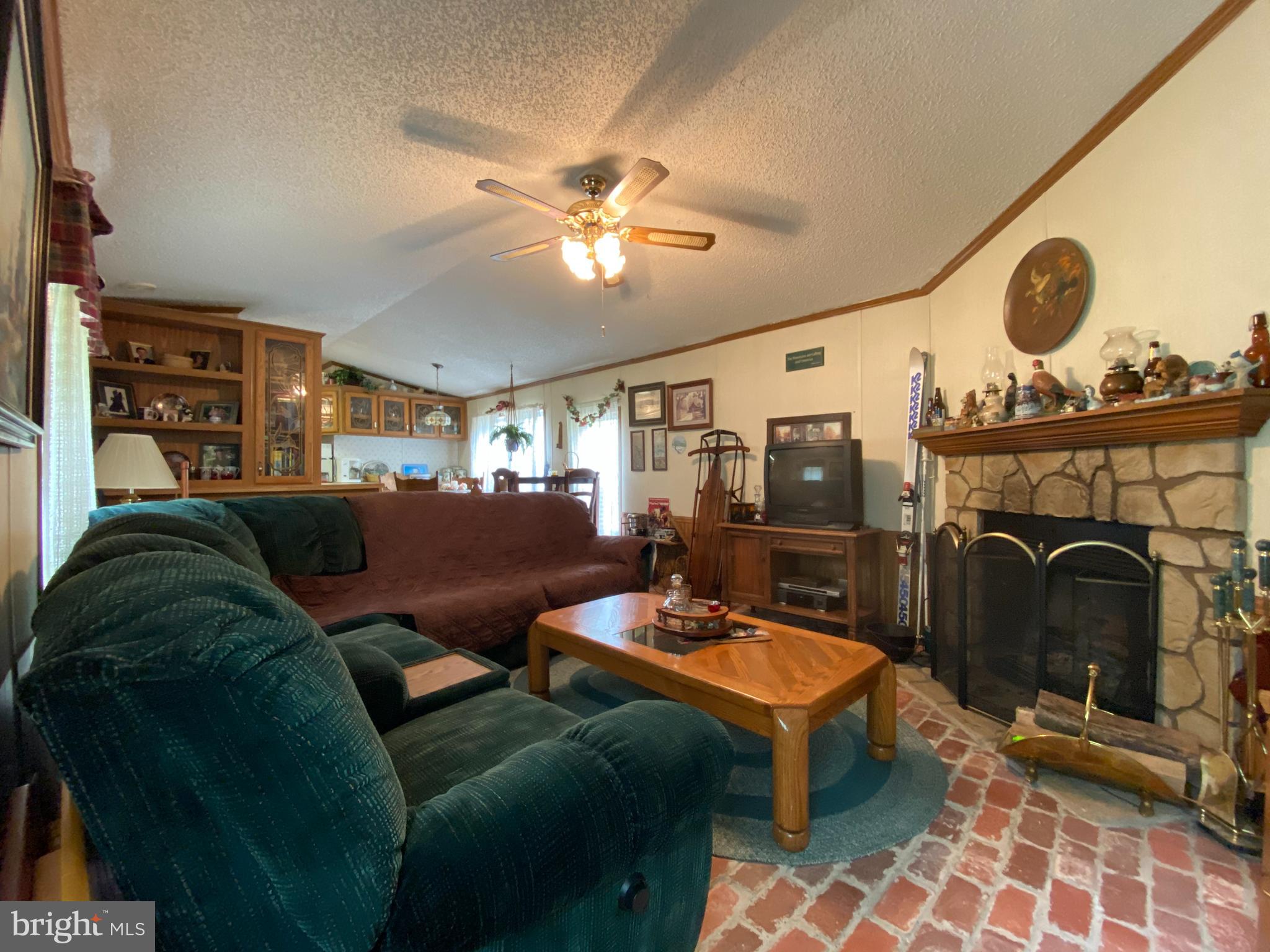 249 State Line Drive Grantsville, MD 21536 - Photo 10 of 34