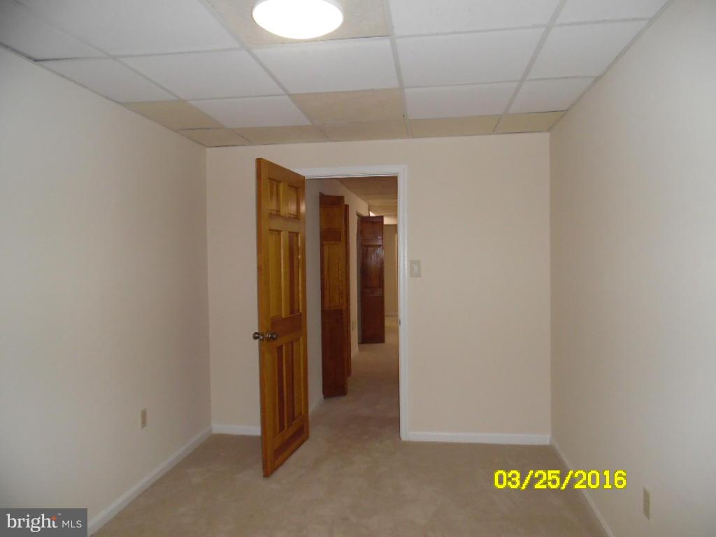 3003 Batavia Avenue Baltimore, MD 21214 - Photo 18 of 23 a view of hallway with hallway