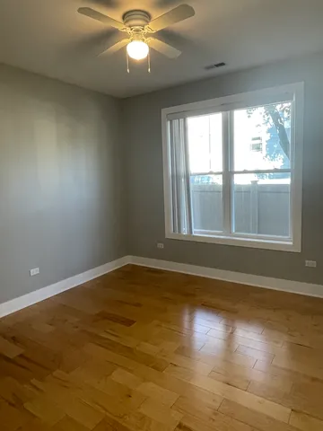 $2,650 | 1986 Pine Street, Unit 1, Des Plaines, IL 60018