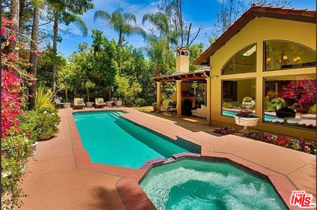 12090 Summit Circle Beverly Hills, CA 90210 - Photo 1 of 24