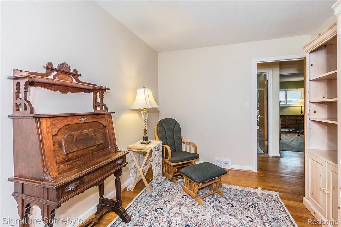 3927 Highfield Road Royal Oak, MI 48073 - Photo 3 of 14 Highfield Third Bedroom.jpg