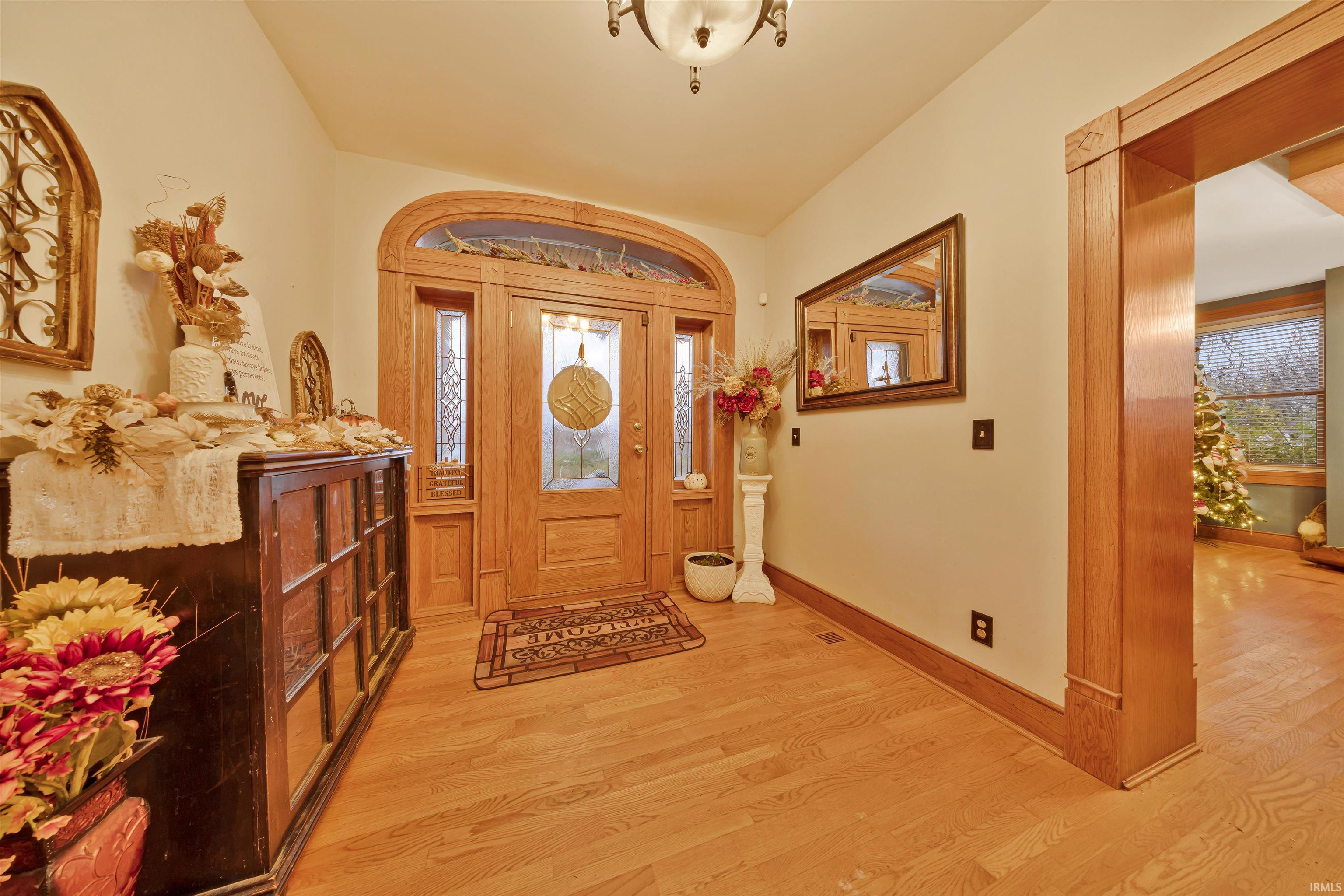 917 Mill Street Mount Vernon, IN 47620 - Photo 2 of 36