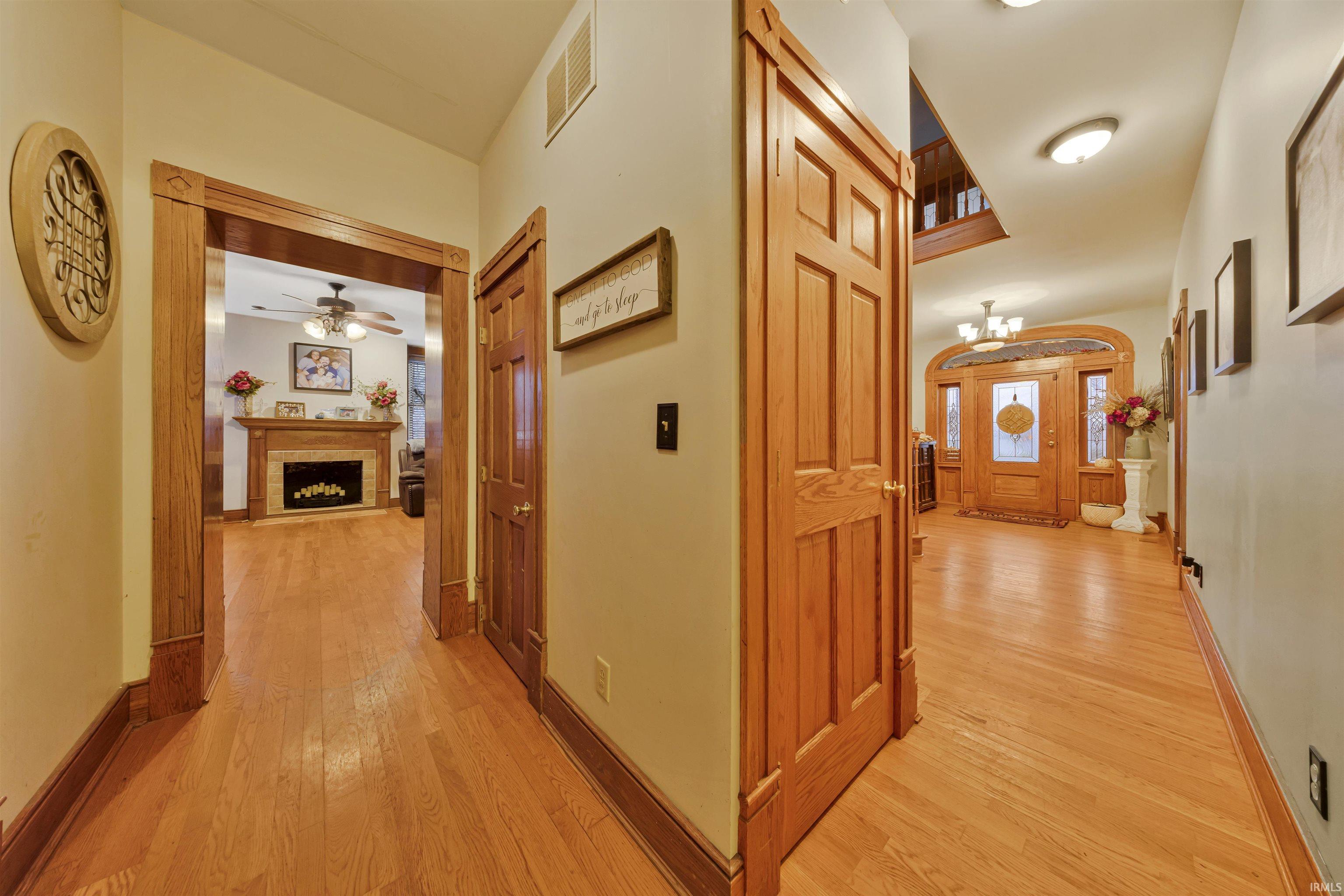 917 Mill Street Mount Vernon, IN 47620 - Photo 6 of 36