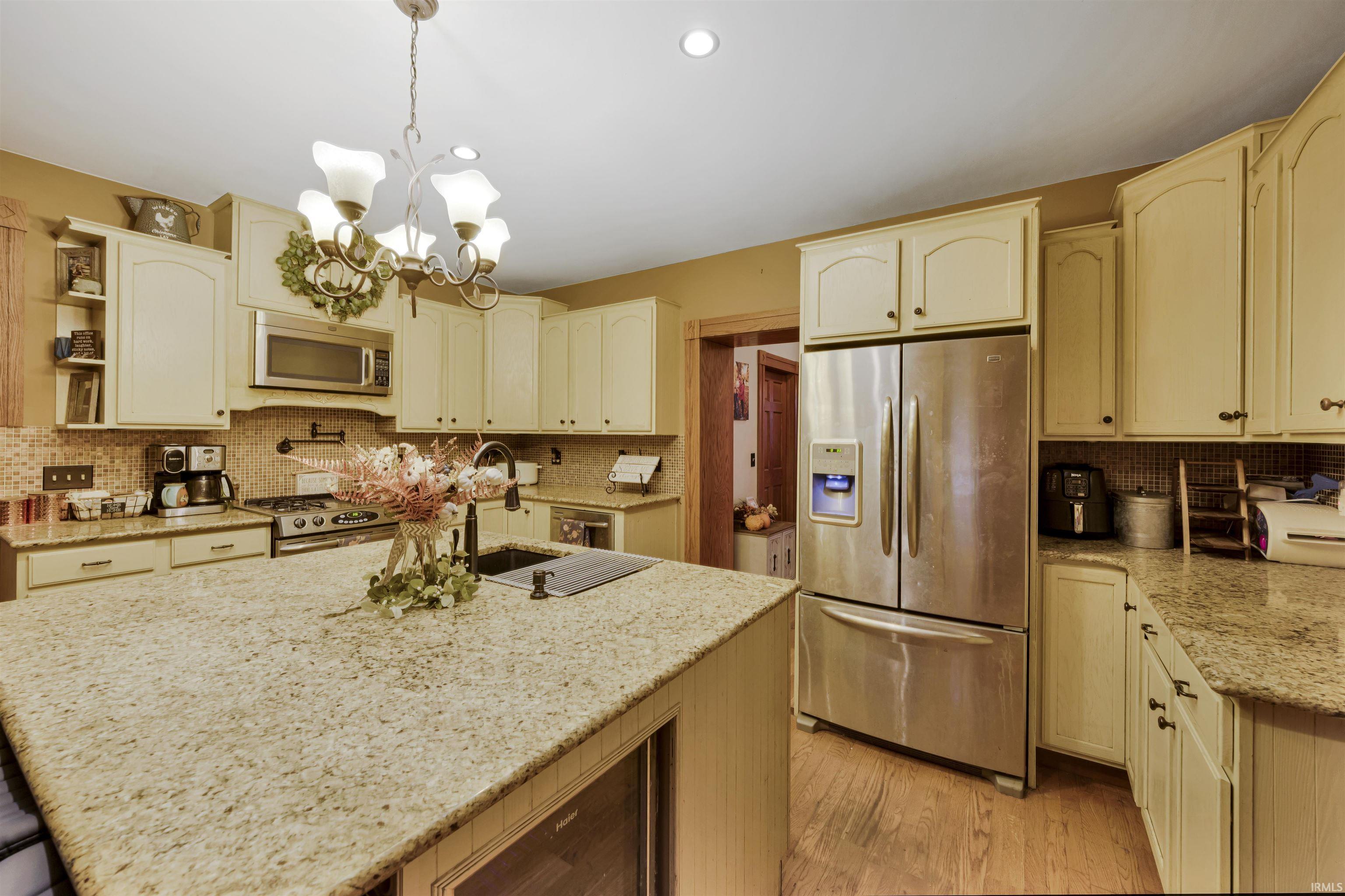 917 Mill Street Mount Vernon, IN 47620 - Photo 8 of 36