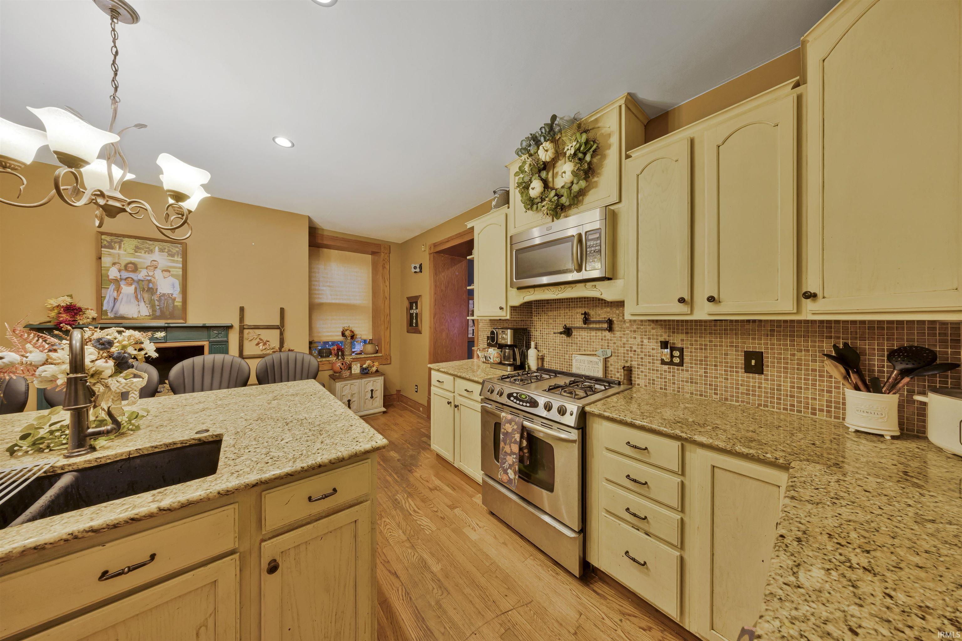 917 Mill Street Mount Vernon, IN 47620 - Photo 10 of 36