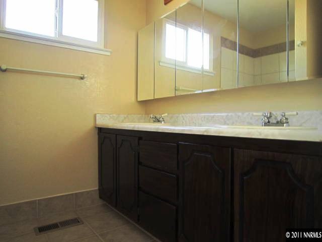 4130 Spring Drive Reno, NV 89502 - Photo 8 of 11 Photo 8