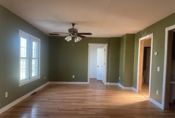 $114,900 | 107 North 3rd Street, Irvington, IL 62848