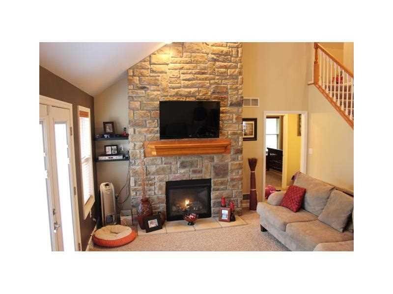 148 York Way Monaca, PA 15061 - Photo 7 of 25 Living Room. Talk about a relaxing spot!