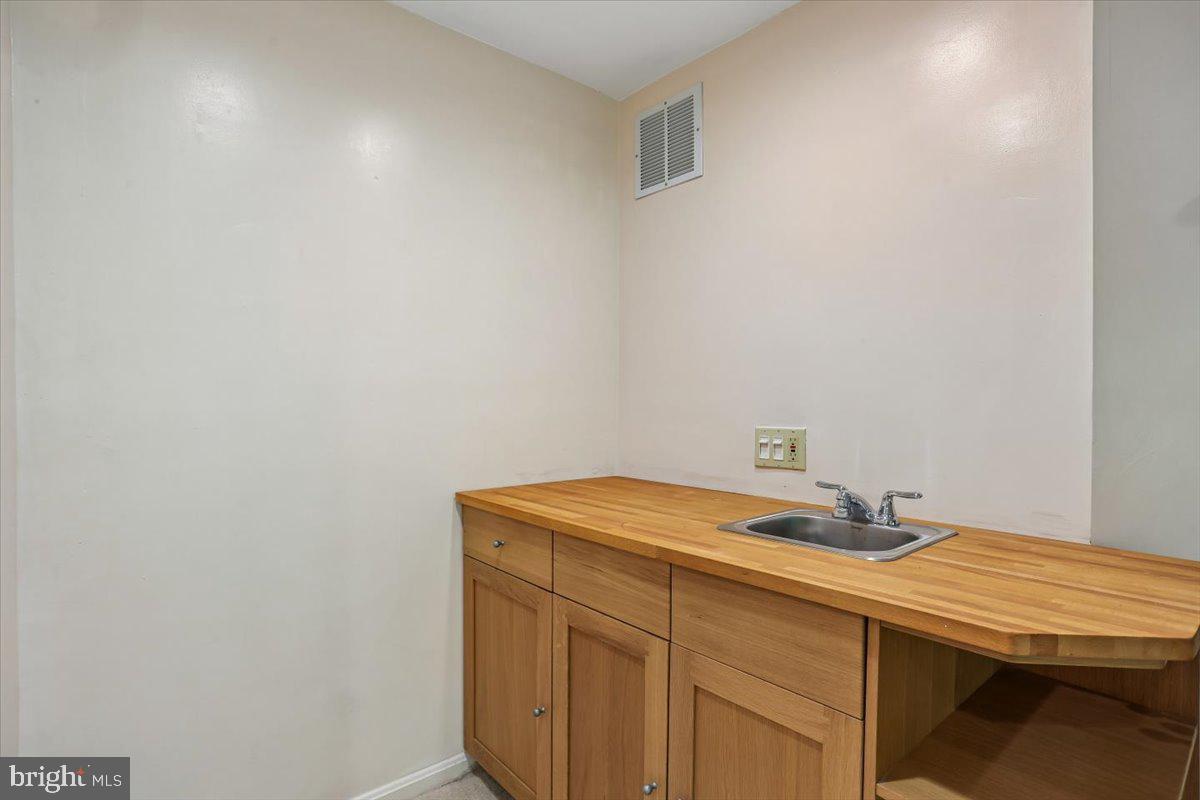 2459 McCormick Road Rockville, MD 20850 - Photo 39 of 54 Wet Bar in Family Room